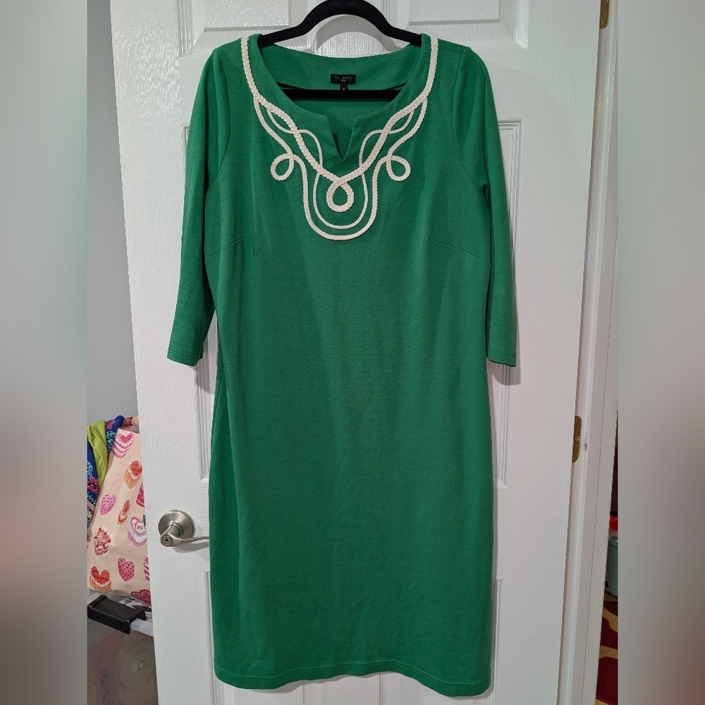 Talbots Woman Green Knit Dress with White Rope Trim Dress in Size X